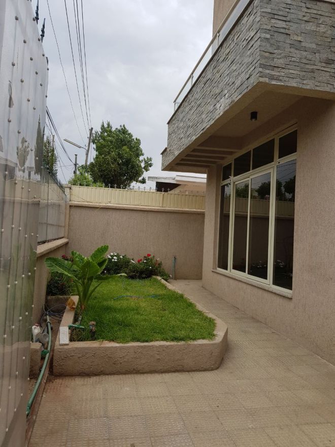 afa29cac-8900-4f2e-85a8-a836b201a075 (1)