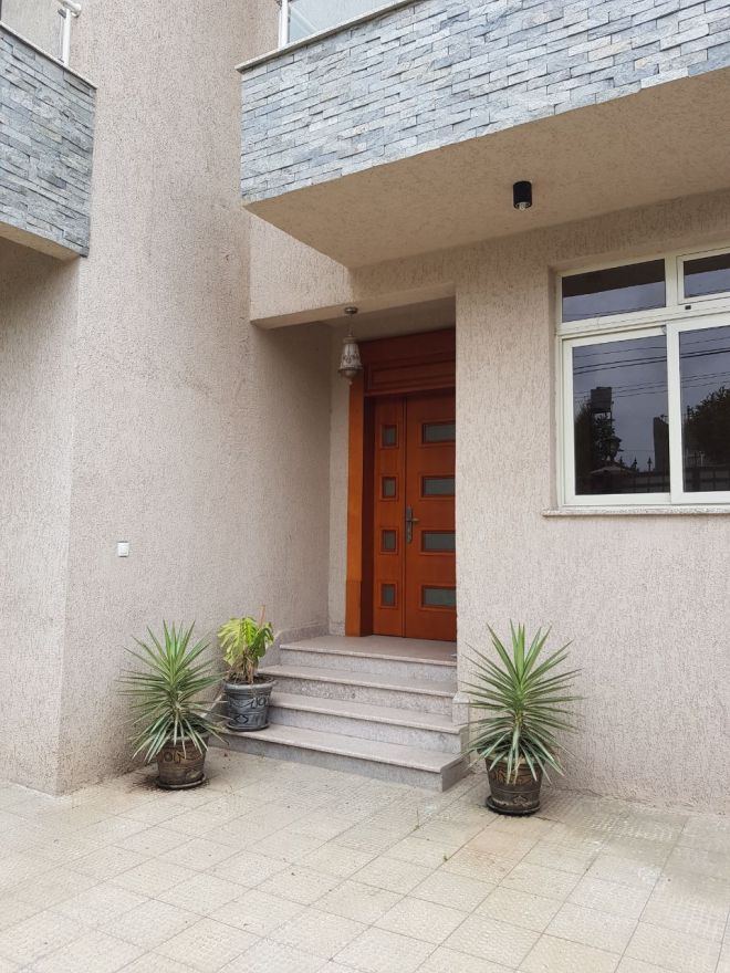 d655131f-8214-4df0-b38a-a7a05a293523